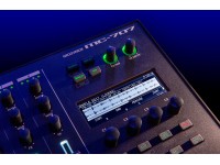 Roland MC-707 Caixa de Ritmos GROOVEBOX Musica Eletronica TR-808, TR-909, TB-303, Juno-106, SH-101